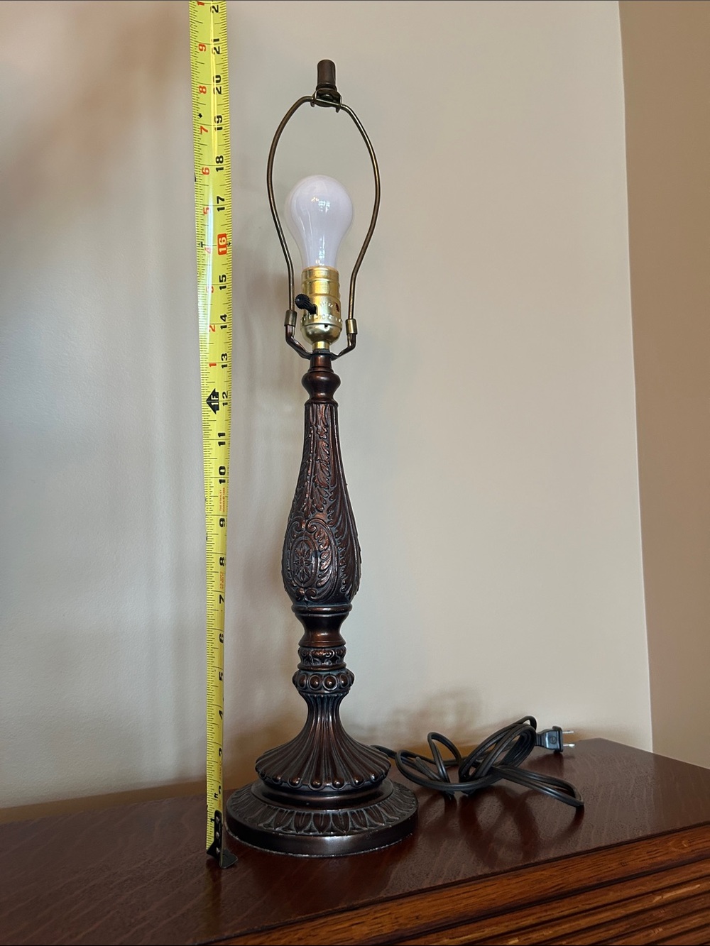 Decorative Bronze Table Lamp - Brown - Picture 4 of 7